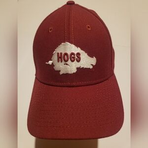 Maroon Arkansas Razorbacks New Era 39thirty football hat size M/L